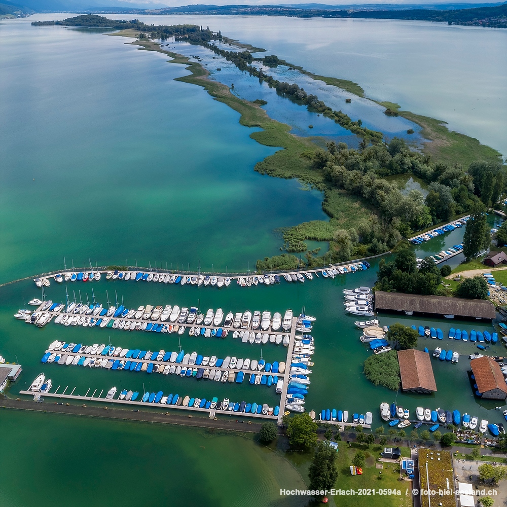 Hochwasser am Bielersee alt text image