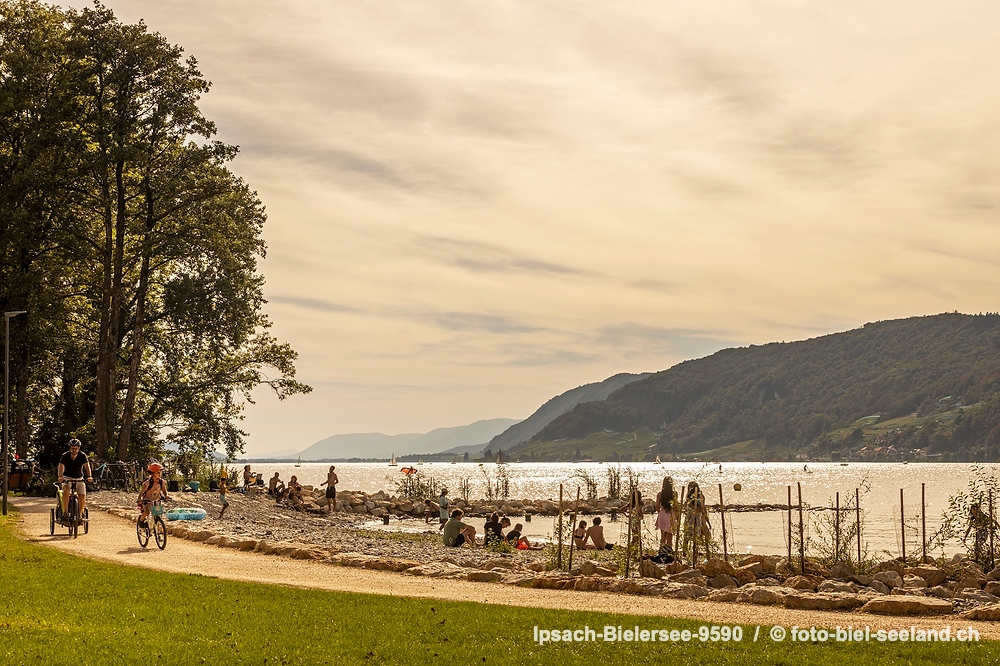 Badeplatz Bielersee alt text image