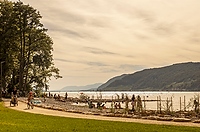 Badeplatz Bielersee Alt text thumbnail