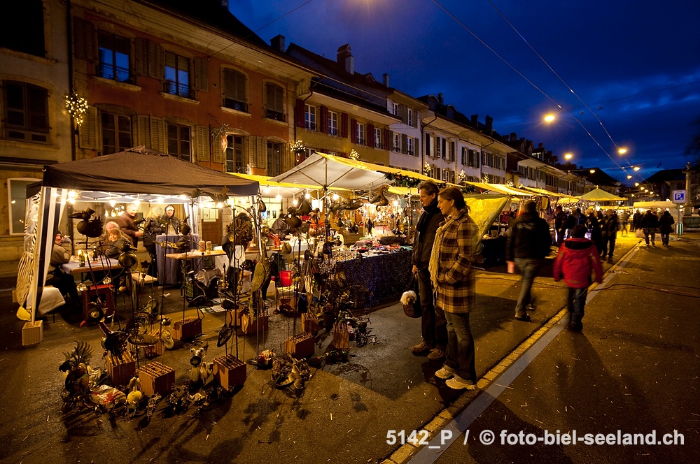 Bildname:  5142_P Weihnachtsmarkt NidauBildgroesse: 5606  x 3721 px /  47.5 x 31.5 cm (300dpi)Stichwoerter:  Weihnachtsmarkt...