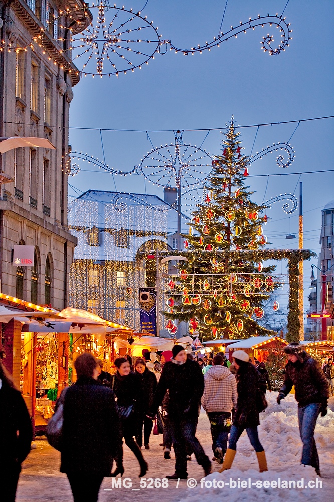 Bildname:  _MG_5268 Weihnachtsmarkt in BielBildgroesse: 3744  x 5616 px /  31.7 x 47.5 cm (300dpi)Stichwoerter:  Weihnachtsmarkt Biel...