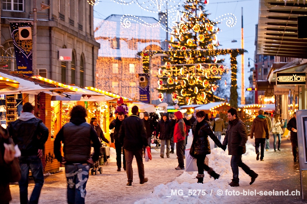 Bildname:  _MG_5275 Weihnachtsmarkt in BielBildgroesse: 5616  x 3744 px /  47.5 x 31.7 cm (300dpi)Stichwoerter:  Weihnachtsmarkt Biel...