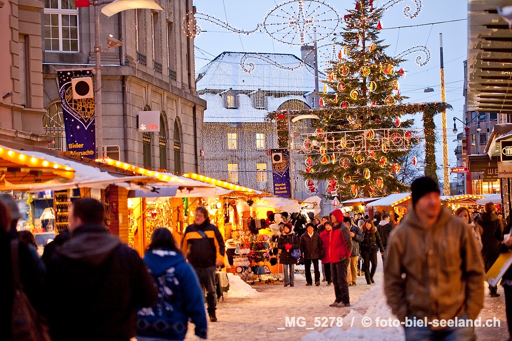 Bildname:  _MG_5278 Weihnachtsmarkt in BielBildgroesse: 5616  x 3744 px /  47.5 x 31.7 cm (300dpi)Stichwoerter:  Weihnachtsmarkt Biel...