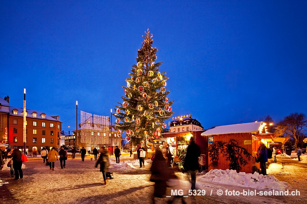 Bildname:  _MG_5329 Weihnachtsmarkt in BielBildgroesse: 5616  x 3744 px /  47.5 x 31.7 cm (300dpi)Stichwoerter:  Weihnachtsmarkt Biel...