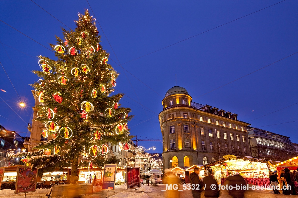 Bildname:  _MG_5332 Weihnachtsmarkt in BielBildgroesse: 5616  x 3744 px /  47.5 x 31.7 cm (300dpi)Stichwoerter:  Weihnachtsmarkt Biel...