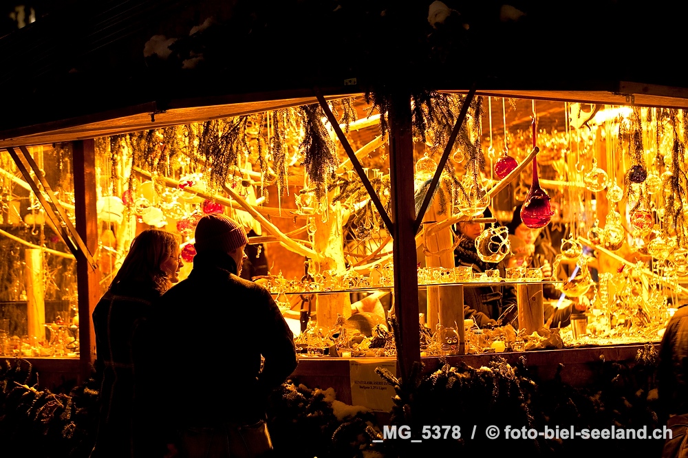 Bildname:  _MG_5378 Weihnachtsmarkt in BielBildgroesse: 5616  x 3744 px /  47.5 x 31.7 cm (300dpi)Stichwoerter:  Weihnachtsmarkt Biel...