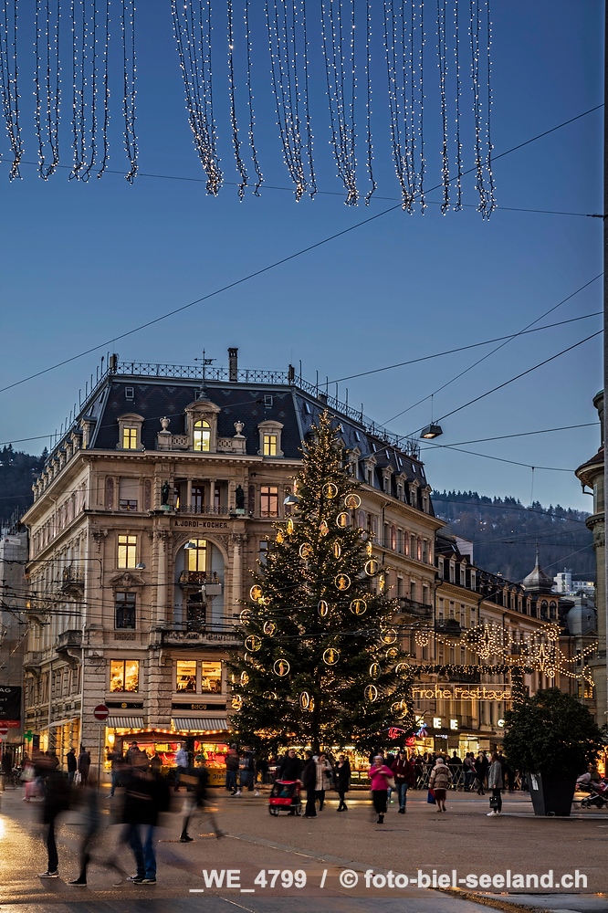 Bildname:  _WE_4799 Biel WeihnachtsmarktBildgroesse: 5225  x 7837 px /  44.2 x 66.4 cm (300dpi)Stichwoerter:  