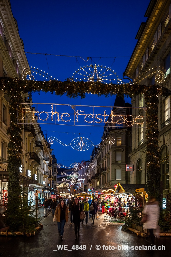 Bildname:  _WE_4849 Biel WeihnachtsmarktBildgroesse: 5089  x 7633 px /  43.1 x 64.6 cm (300dpi)Stichwoerter:  