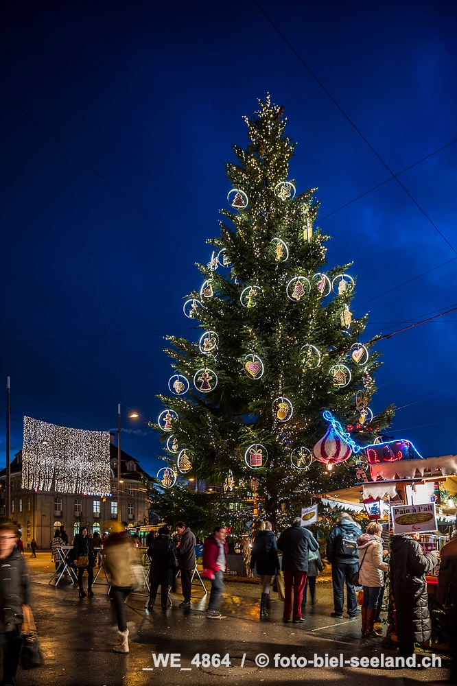 Bildname:  _WE_4864 Biel WeihnachtsmarktBildgroesse: 5792  x 8688 px /  49.0 x 73.6 cm (300dpi)Stichwoerter:  